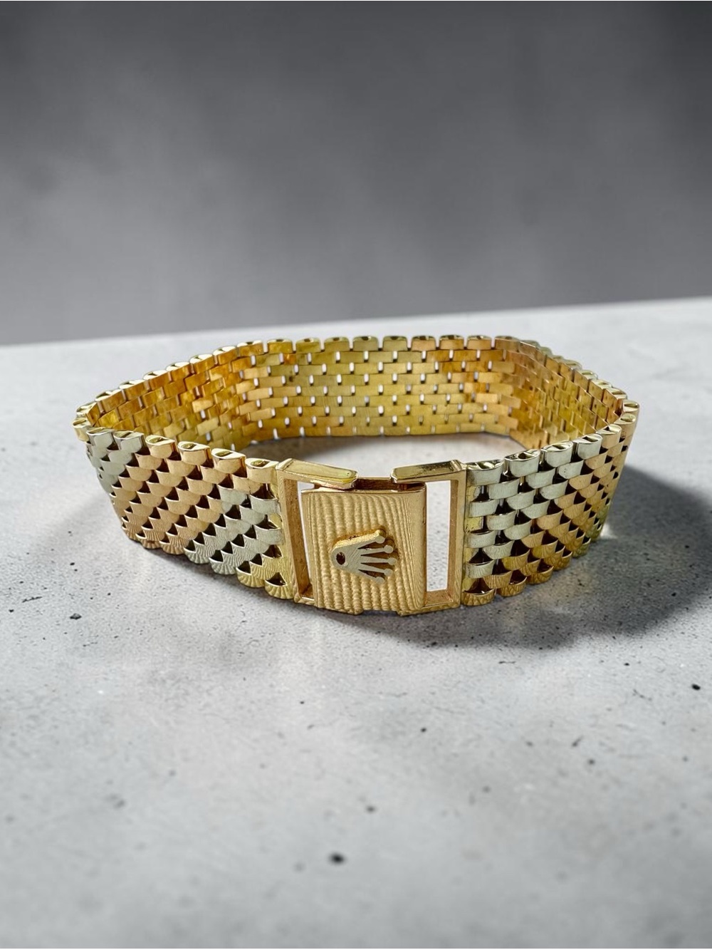 Vintage Heavy 14K Solid Trigold Mesh Bracelet 36.6g (Watch Style)